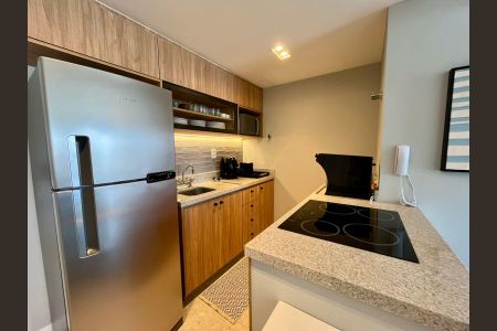 Apartamento à venda com 64m², 2 quartos e 1 vagaCozinha