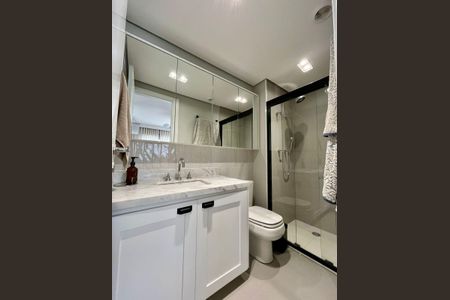 Apartamento à venda com 64m², 2 quartos e 1 vagaBanheiro da Suíte