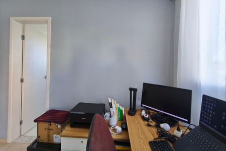 Apartamento à venda com 122m², 3 quartos e 1 vaga Apartamento à venda com 122m², 3 quartos e 1 vagaEscritório