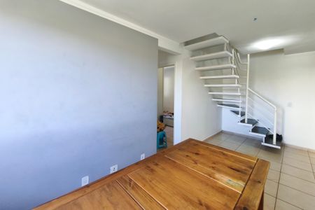 Apartamento à venda com 122m², 3 quartos e 1 vaga Apartamento à venda com 122m², 3 quartos e 1 vagaSala