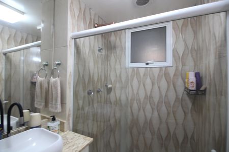 Apartamento à venda com 68m², 2 quartos e 1 vagaBanheiro Social