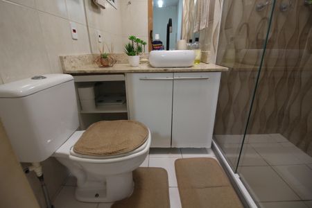 Apartamento à venda com 68m², 2 quartos e 1 vagaSuíte Banheiro