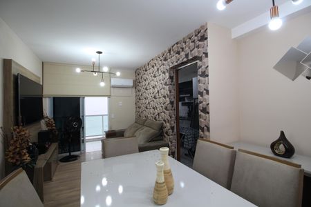 Apartamento à venda com 68m², 2 quartos e 1 vagaSala