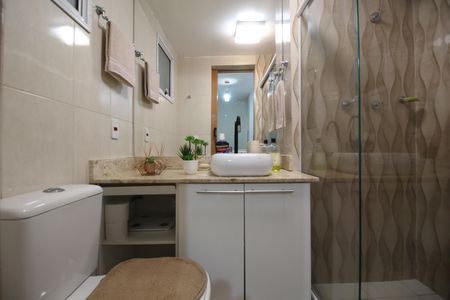 Apartamento à venda com 68m², 2 quartos e 1 vagaSuíte Banheiro