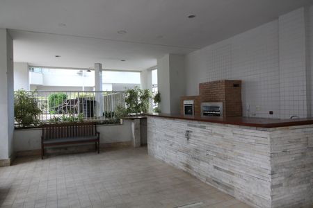 Apartamento à venda com 68m², 2 quartos e 1 vagaChurrasqueira