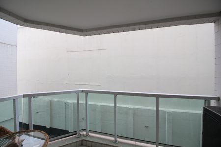 Apartamento à venda com 68m², 2 quartos e 1 vagaVaranda