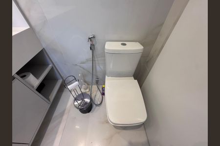 Casa à venda com 850m², 5 quartos e 6 vagasSuíte 2 - Banheiro