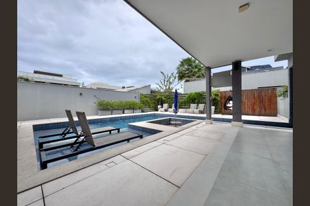 Casa à venda com 850m², 5 quartos e 6 vagasÁrea externa