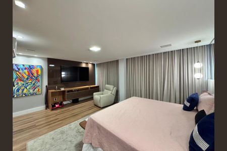 Casa à venda com 850m², 5 quartos e 6 vagasSuíte 1