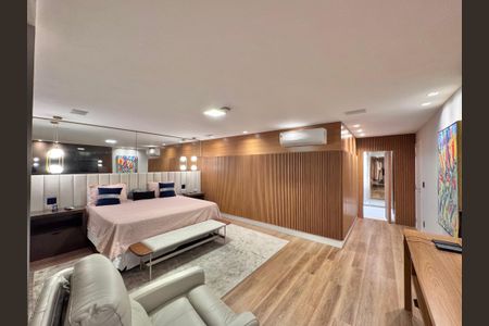 Casa à venda com 850m², 5 quartos e 6 vagasSuíte 1