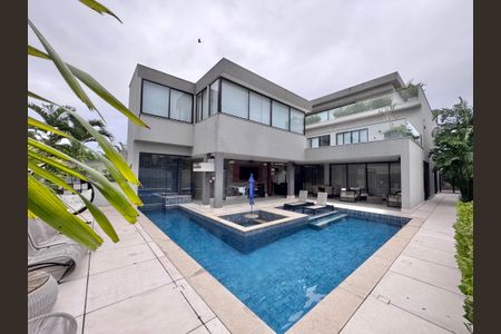 Casa à venda com 850m², 5 quartos e 6 vagasÁrea externa