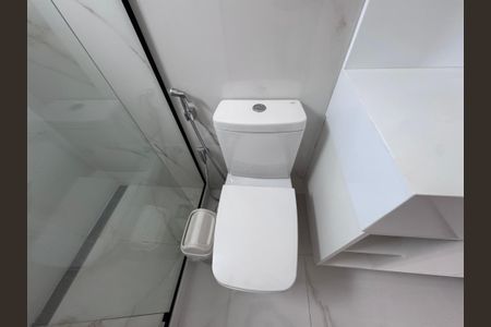 Casa à venda com 850m², 5 quartos e 6 vagasSuíte 4 - Banheiro