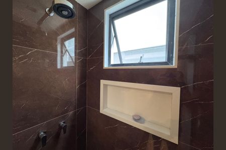 Casa à venda com 850m², 5 quartos e 6 vagasSuíte 5- Banheiro