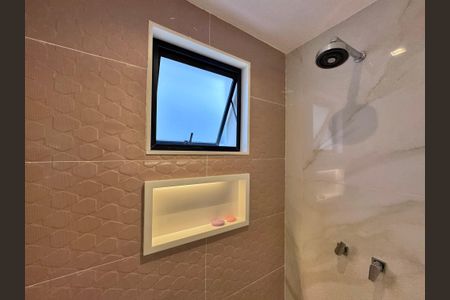 Casa à venda com 850m², 5 quartos e 6 vagasSuíte 3 - Banheiro