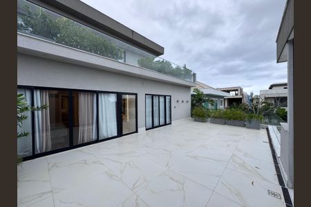 Casa à venda com 850m², 5 quartos e 6 vagasTerraço