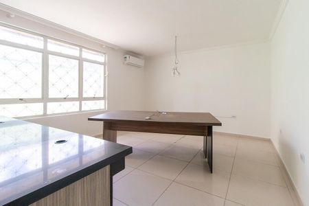 Casa para alugar com 300m², 8 quartos e 4 vagas Casa para alugar com 300m², 8 quartos e 4 vagasQuarto 5