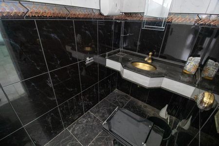 Casa para alugar com 300m², 8 quartos e 4 vagas Casa para alugar com 300m², 8 quartos e 4 vagasLavabo