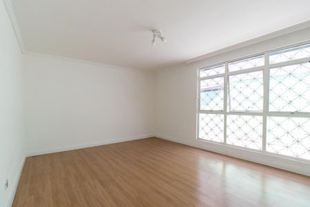 Casa para alugar com 300m², 8 quartos e 4 vagas Casa para alugar com 300m², 8 quartos e 4 vagasQuarto 2