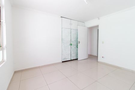 Casa para alugar com 300m², 8 quartos e 4 vagas Casa para alugar com 300m², 8 quartos e 4 vagasQuarto 3