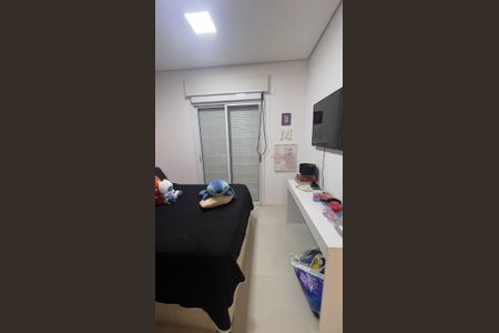 Casa de condomínio à venda com 220m², 3 quartos e 4 vagas