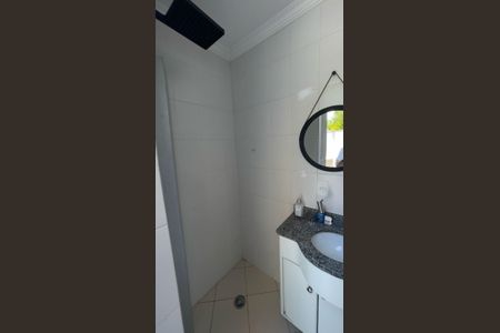 Casa de condomínio à venda com 220m², 3 quartos e 4 vagas