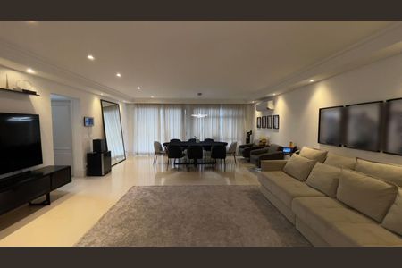 Casa de condomínio à venda com 220m², 3 quartos e 4 vagas