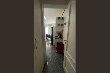 Casa de condomínio à venda com 220m², 3 quartos e 4 vagas