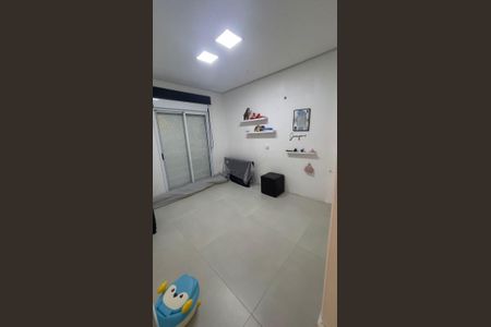 Casa de condomínio à venda com 220m², 3 quartos e 4 vagas