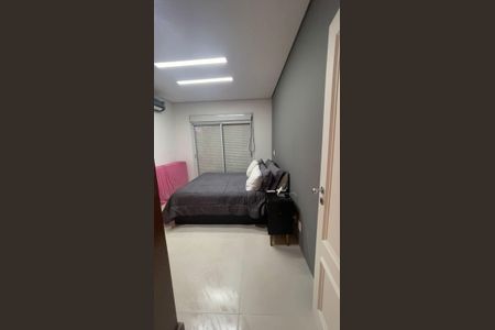 Casa de condomínio à venda com 220m², 3 quartos e 4 vagas