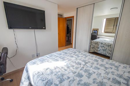 Apartamento à venda com 104m², 4 quartos e 2 vagas Apartamento à venda com 104m², 4 quartos e 2 vagasSuíte