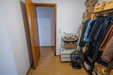 Apartamento à venda com 104m², 4 quartos e 2 vagas Apartamento à venda com 104m², 4 quartos e 2 vagasQuarto 2