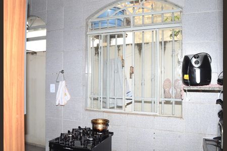 Casa à venda com 230m², 3 quartos e 2 vagasCozinha