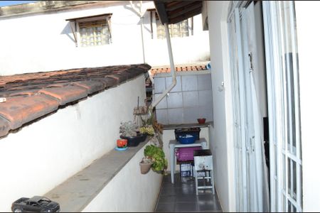 Casa à venda com 230m², 3 quartos e 2 vagasSacada