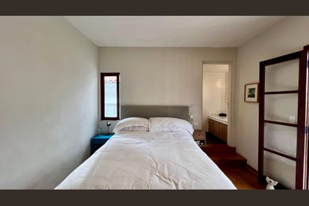 Casa à venda com 133m², 3 quartos e 2 vagasSuite