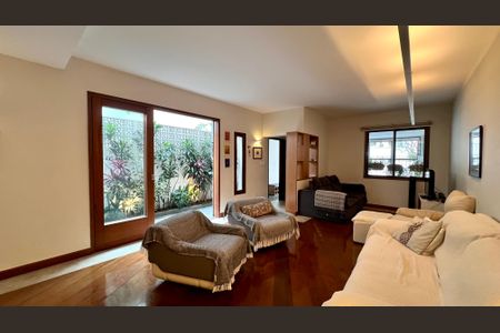 Sala de casa à venda com 3 quartos, 133m² em Sumarezinho, São Paulo