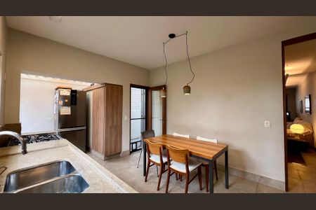 Casa à venda com 133m², 3 quartos e 2 vagasCozinha