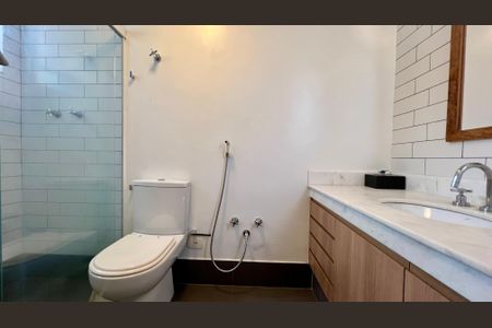 Casa à venda com 133m², 3 quartos e 2 vagasBanheiro da Suíte