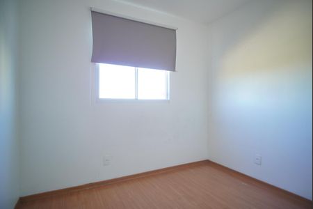 Quarto 1 de apartamento à venda com 2 quartos, 45m² em Rubem Berta, Porto Alegre