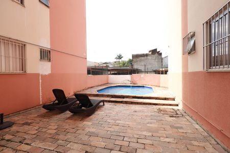 Apartamento à venda com 62m², 2 quartos e 1 vagaÁrea comum - Piscina