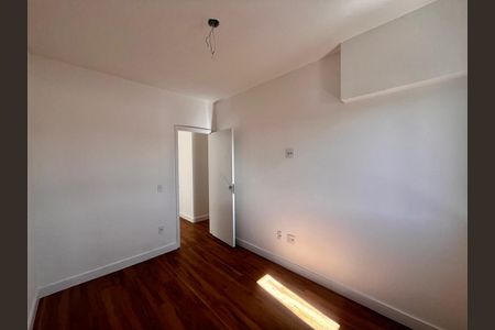 Apartamento à venda com 65m², 2 quartos e 2 vagas Apartamento à venda com 65m², 2 quartos e 2 vagasQuarto