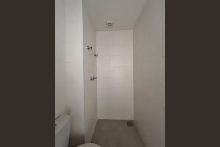 Apartamento à venda com 65m², 2 quartos e 2 vagas Apartamento à venda com 65m², 2 quartos e 2 vagasBanheiro