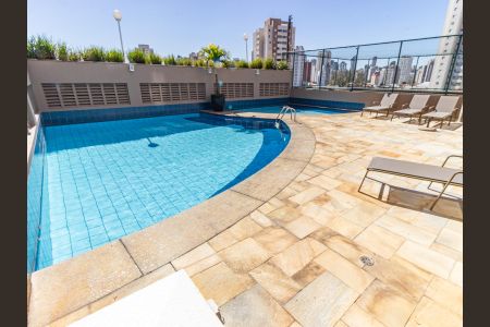 Apartamento à venda com 70m², 2 quartos e 2 vagasÁrea comum - Piscina