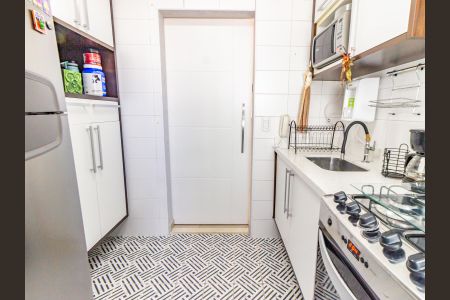 Apartamento à venda com 70m², 2 quartos e 2 vagasCozinha