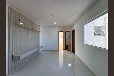 Apartamento à venda com 100m², 2 quartos e 2 vagasSala