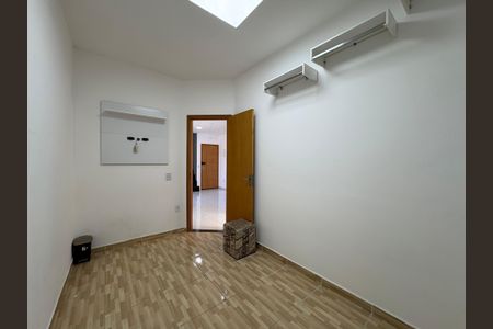 Apartamento à venda com 100m², 2 quartos e 2 vagasQuarto 1