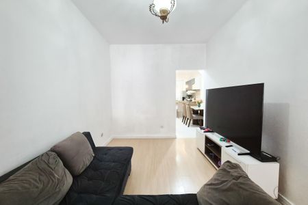 Casa à venda com 184m², 3 quartos e 2 vagas Casa à venda com 184m², 3 quartos e 2 vagasSala