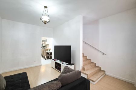 Casa à venda com 184m², 3 quartos e 2 vagas Casa à venda com 184m², 3 quartos e 2 vagasSala