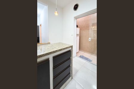 Casa à venda com 184m², 3 quartos e 2 vagas Casa à venda com 184m², 3 quartos e 2 vagasCozinha