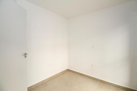 Casa à venda com 140m², 2 quartos e 2 vagas Casa à venda com 140m², 2 quartos e 2 vagasQuarto