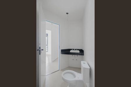 Casa de condomínio à venda com 140m², 2 quartos e 2 vagas Casa de condomínio à venda com 140m², 2 quartos e 2 vagasBanheiro